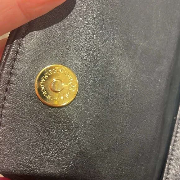 Anne Klein Vintage Black Leather Deadstock Crossbody Purse Gold Hardware - Picture 13 of 13